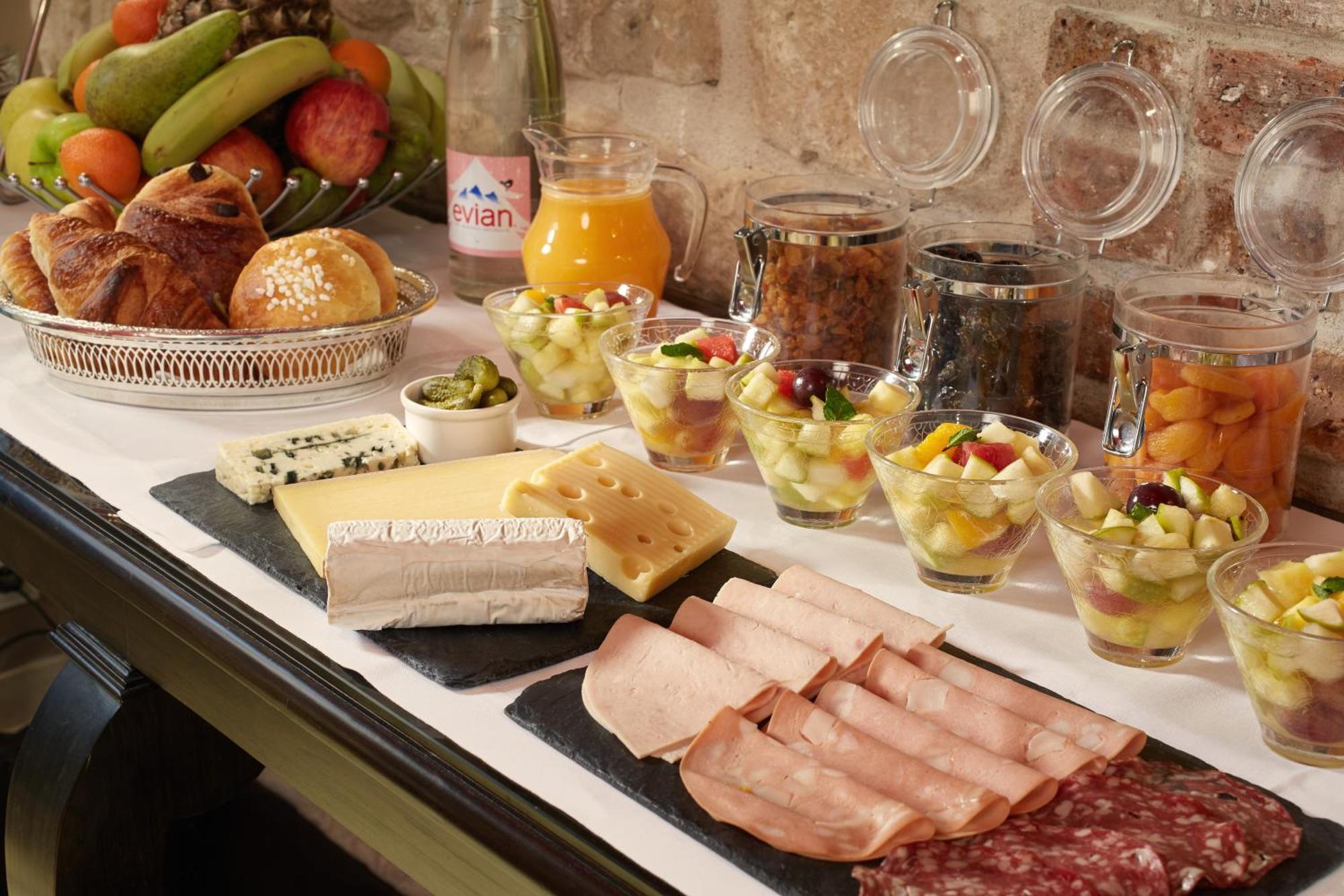 Relais Saint Jacques Hotel