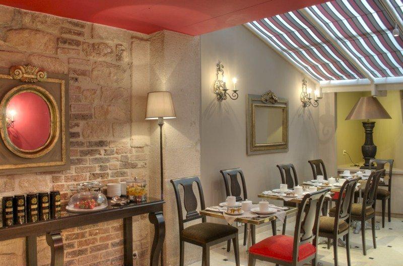 Relais Saint Jacques Hotel