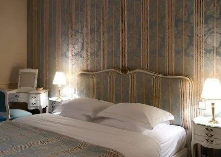 Hotel Relais Saint Jacques Parigi